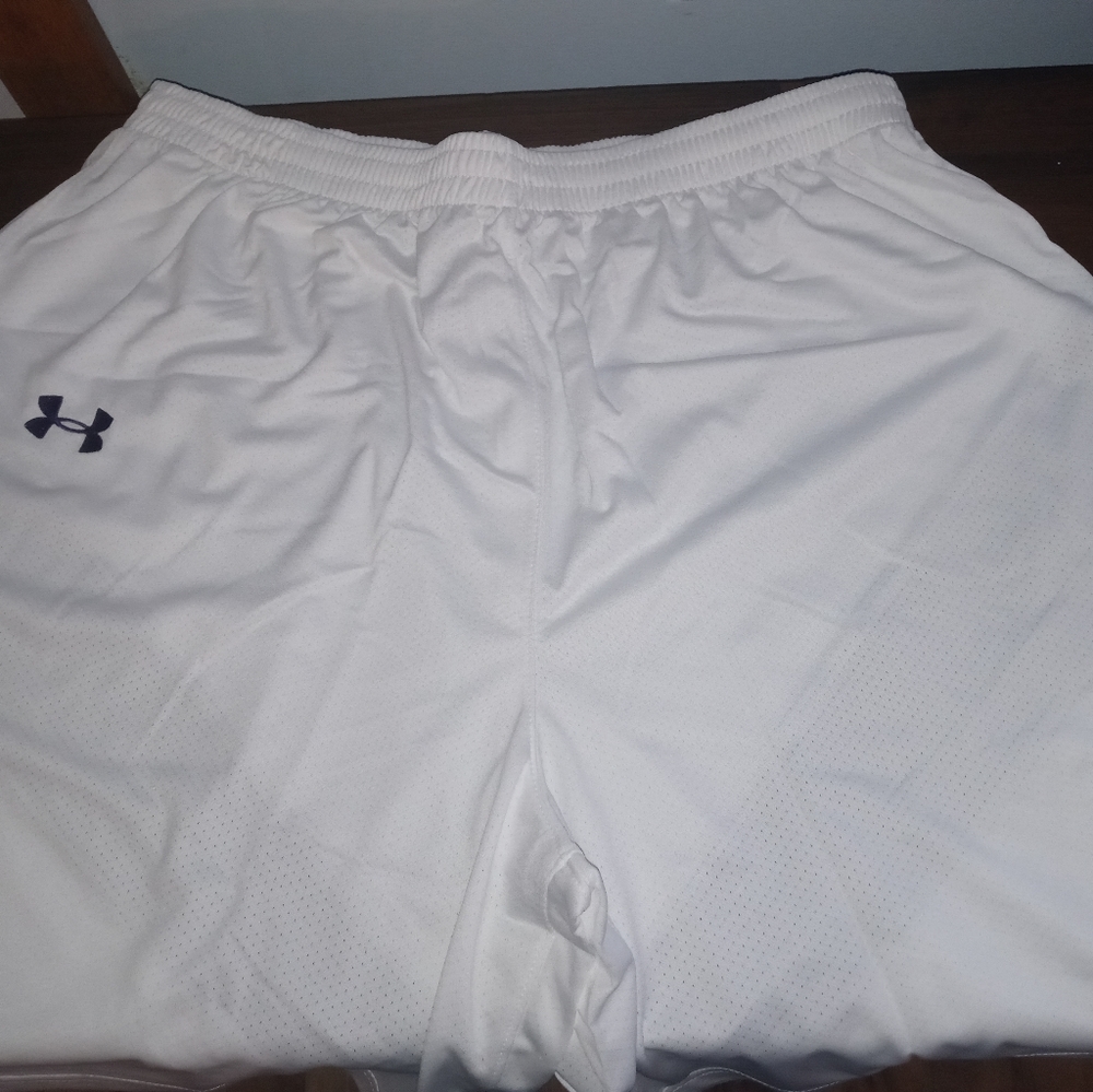 Under Armour Shorts - White/Purple - XL